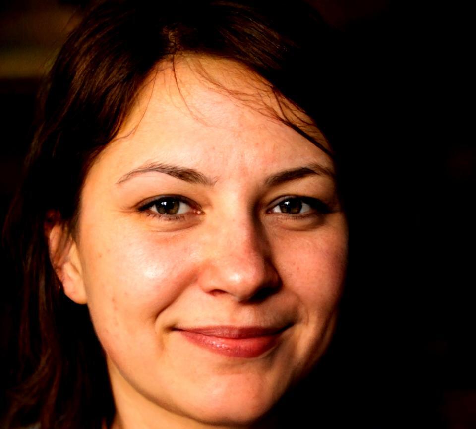 Элена Константину